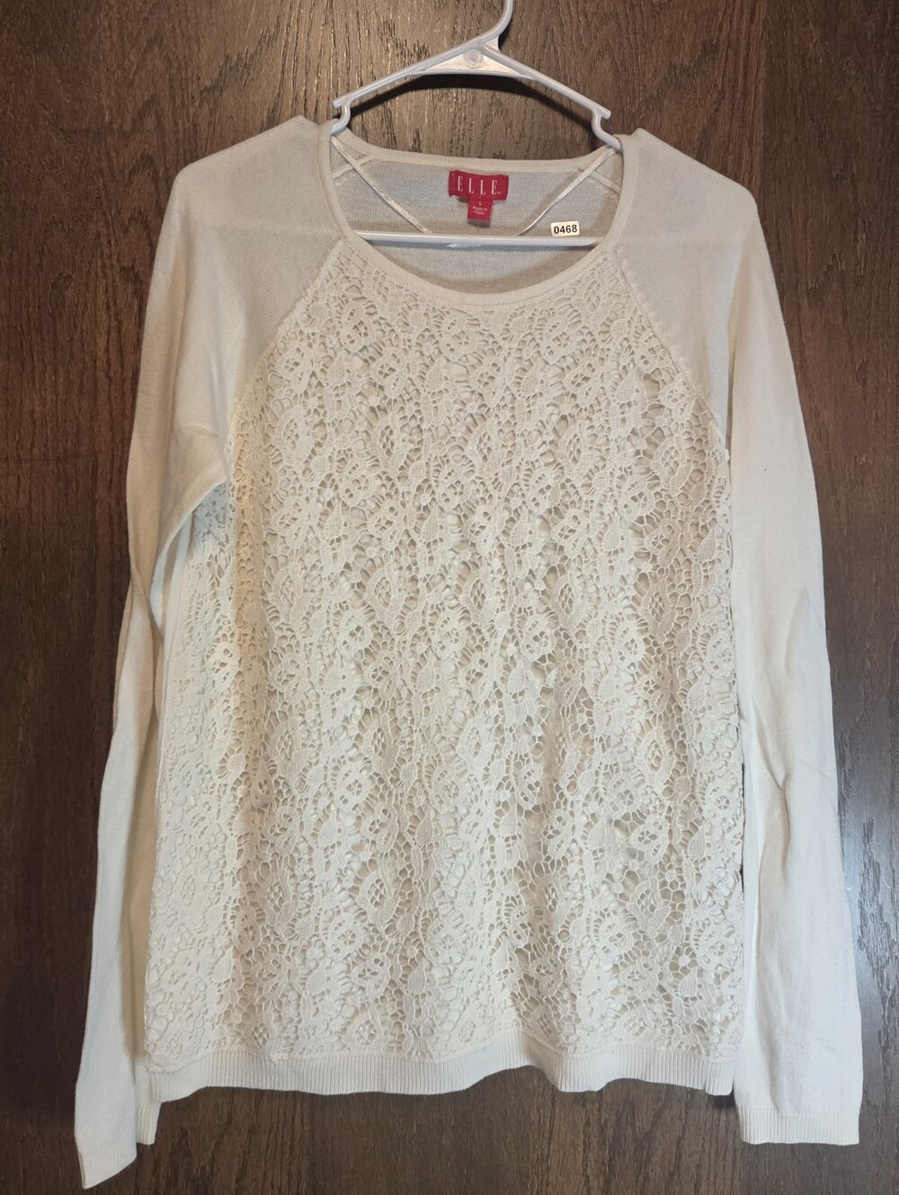 ELLE Cream Lace Raglan Long-Sleeve Top